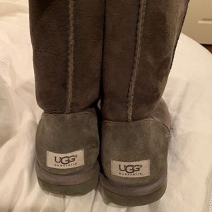 Gray Uggs